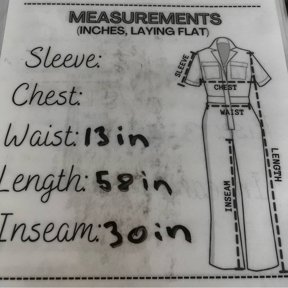 NWT Stunning Season Green Backless Wide Leg Halter
Jumpsuit size:L - Picture 15 of 15